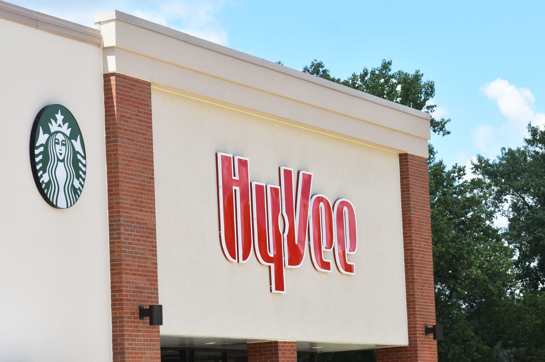 Hy-Vee St. Peter - Starbucks